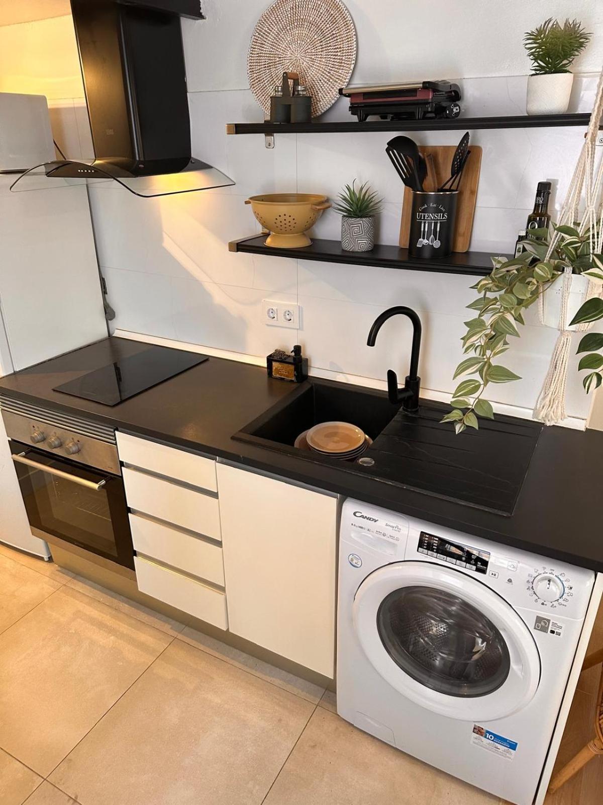Apartaestudio Muy Proximo Valencia برجست المظهر الخارجي الصورة